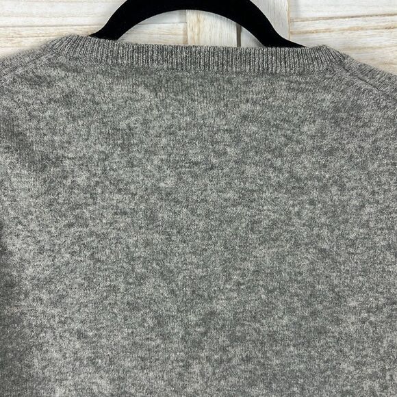 Club Room Macy's V-Neck Gray Cashmere Sweater - Picture 7 of 11